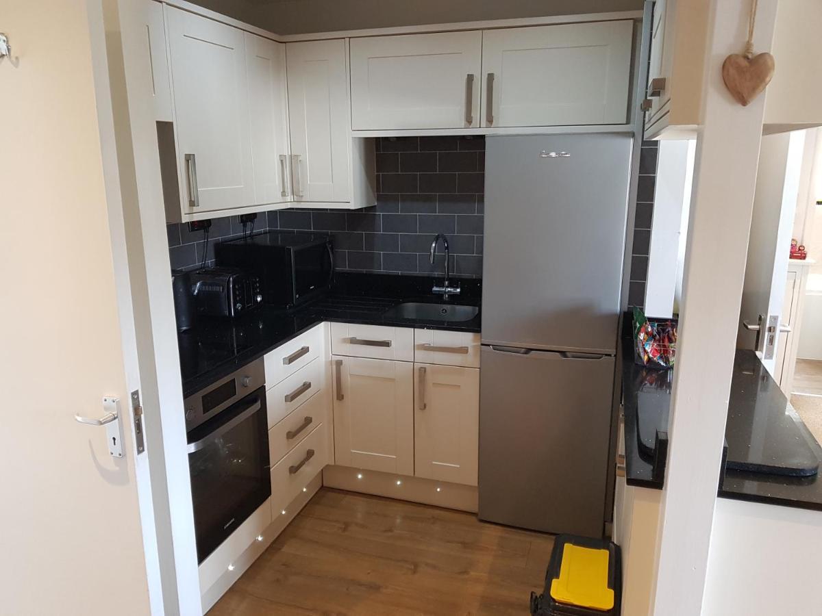Bowness On Windermere, Lovely Apartment For 4 With Parking Exterior foto